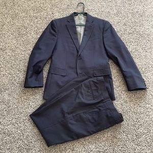 Men’s J Ferrar navy suit